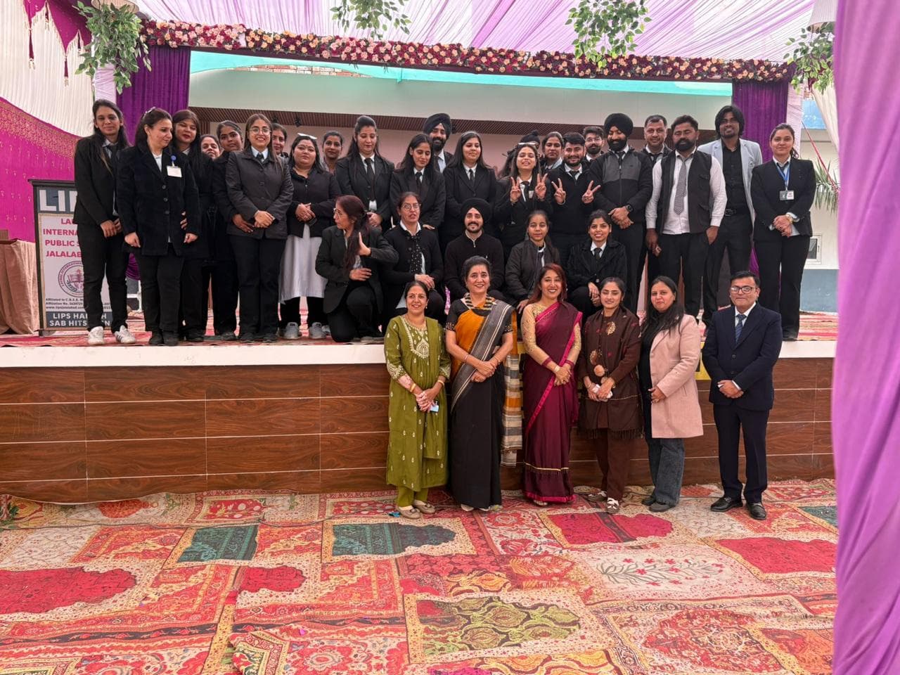 Group photo of LIPS teaching and non-teaching staff